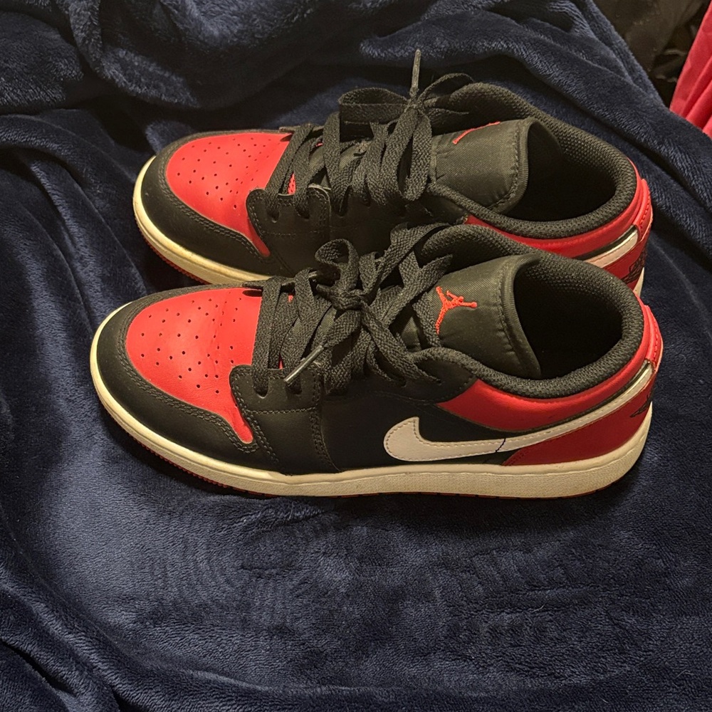 Nike Black and Red Sneakers with White Accents